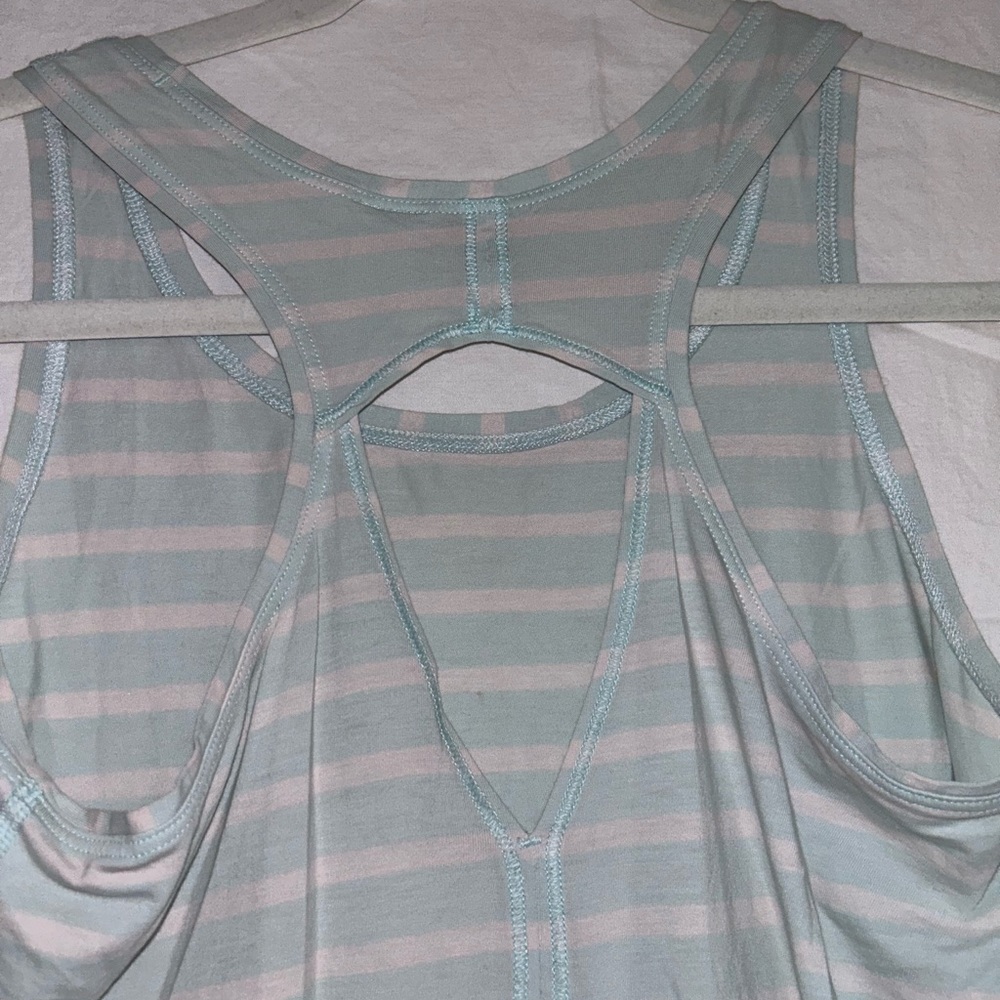 Ivivva Tank - Picture 3 of 6